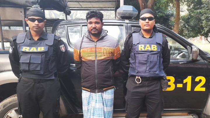 বগুড়ায় পলিটেকনিক শিক্ষার্থী হত্যা মামলার আসামি গ্রেপ্তার