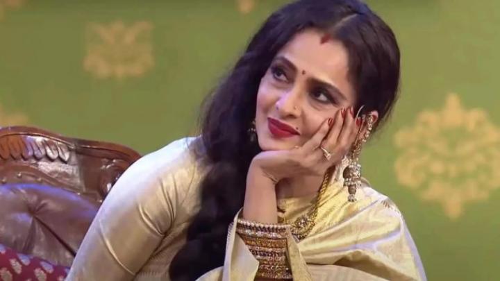 'নিজের গায়ের রঙ নিয়ে কটূক্তি শুনেছি' ,  ৭০-এ বলিউড আইকন রেখা