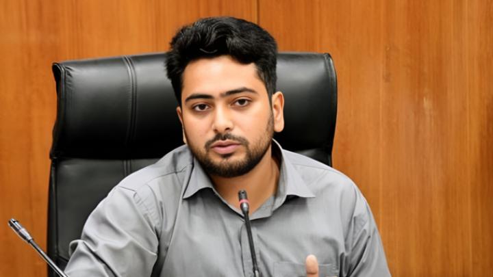 হাসিনার রায় দ্রুত কার্যকর না হলে জনগণ ন্যায়বিচার পাবে না: নাহিদ