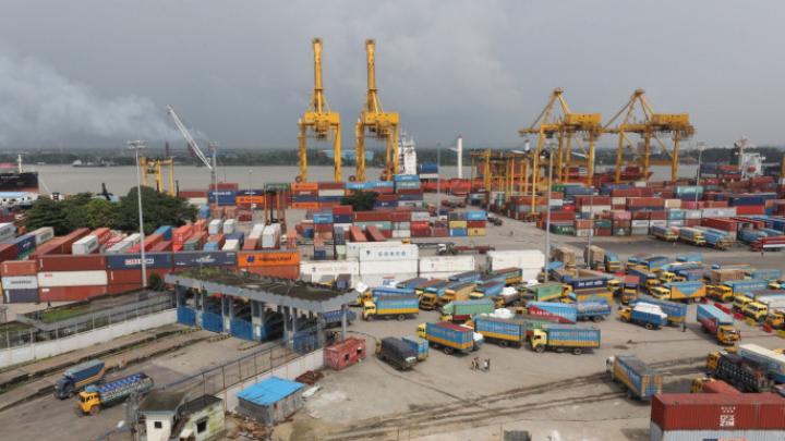 বাংলাদেশের মধ্য দিয়ে ভুটানের প্রথম পরীক্ষামূলক পণ্য পরিবহন শুরু আজ