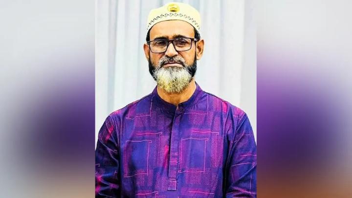 শিক্ষক আবুল কাশেম। ছবি : সংগৃহীত