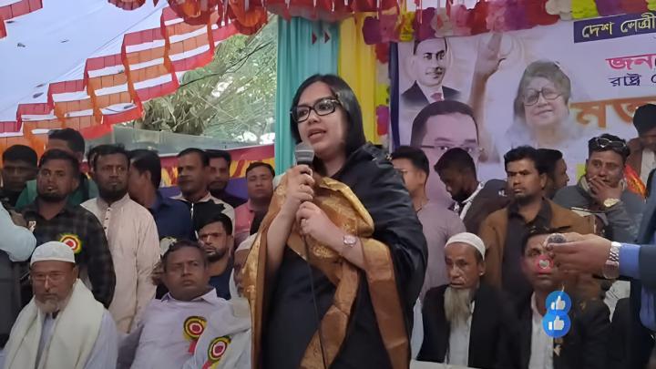 ব্রাহ্মণবাড়িয়ায় মতবিনিময় সভায় বক্তব্য দেন রুমিন ফারহানা। ছবি : সংগৃহীত