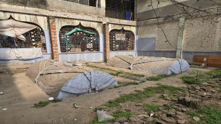 বগুড়ায় অবিভক্ত পাকিস্তানের সাবেক প্রধানমন্ত্রীর কবর—অবহেলার অভিযোগ