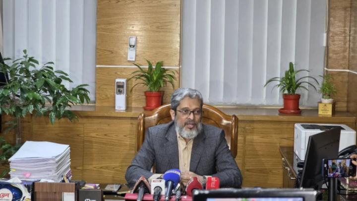 গভর্নরকে ‘স্বৈরাচার’ বলায় কেন্দ্রীয় ব্যাংকের ৩ কর্মকর্তাকে শোকজ, জবাব সন্তোষজনক না হলে শাস্তি