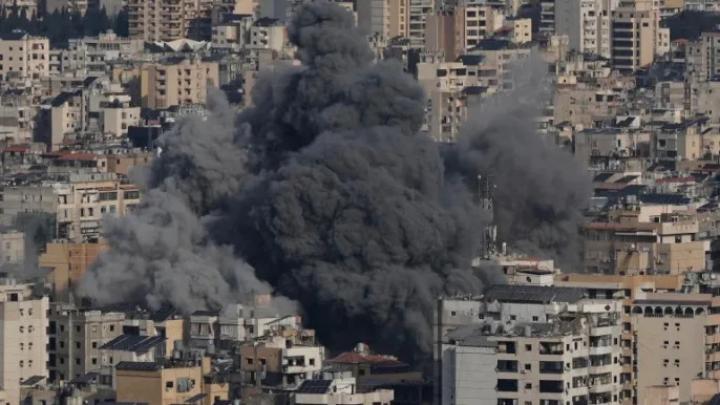 কাতারে মার্কিন ঘাঁটি, দুবাইয়ে দূতাবাসে ইরানের ক্ষেপণাস্ত্র হামলা; রিয়াদে ড্রোন আঘাতে সিআইএ স্ট