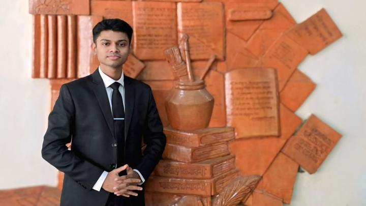 জন্মস্থানেই কর্মজীবন শুরু: সারিয়াকান্দি স্বাস্থ্য কমপ্লেক্সে বিসিএস ডাক্তার অন্তর সাহা