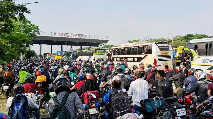 পদ্মা সেতুতে মাত্র ৪৮ ঘণ্টায় টোল আদায় ৯ কোটি টাকা