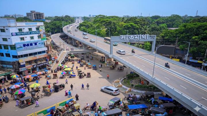 যানজট কমাতে সাতমাথার ওপর আরও একটি ফ্লাইওভার এখন সময়ের দাবি