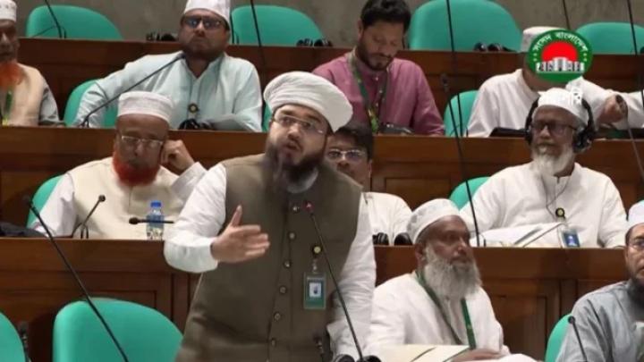 ‘জঙ্গি এমপি’ ডাকায় সংসদে বিচার চাইলেন হানজালা